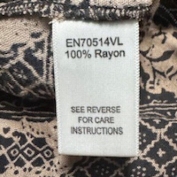 En Crème Boho Ruffle Hem Shorts Size Small – Great Condition - Tribal Pattern - Picture 7 of 8